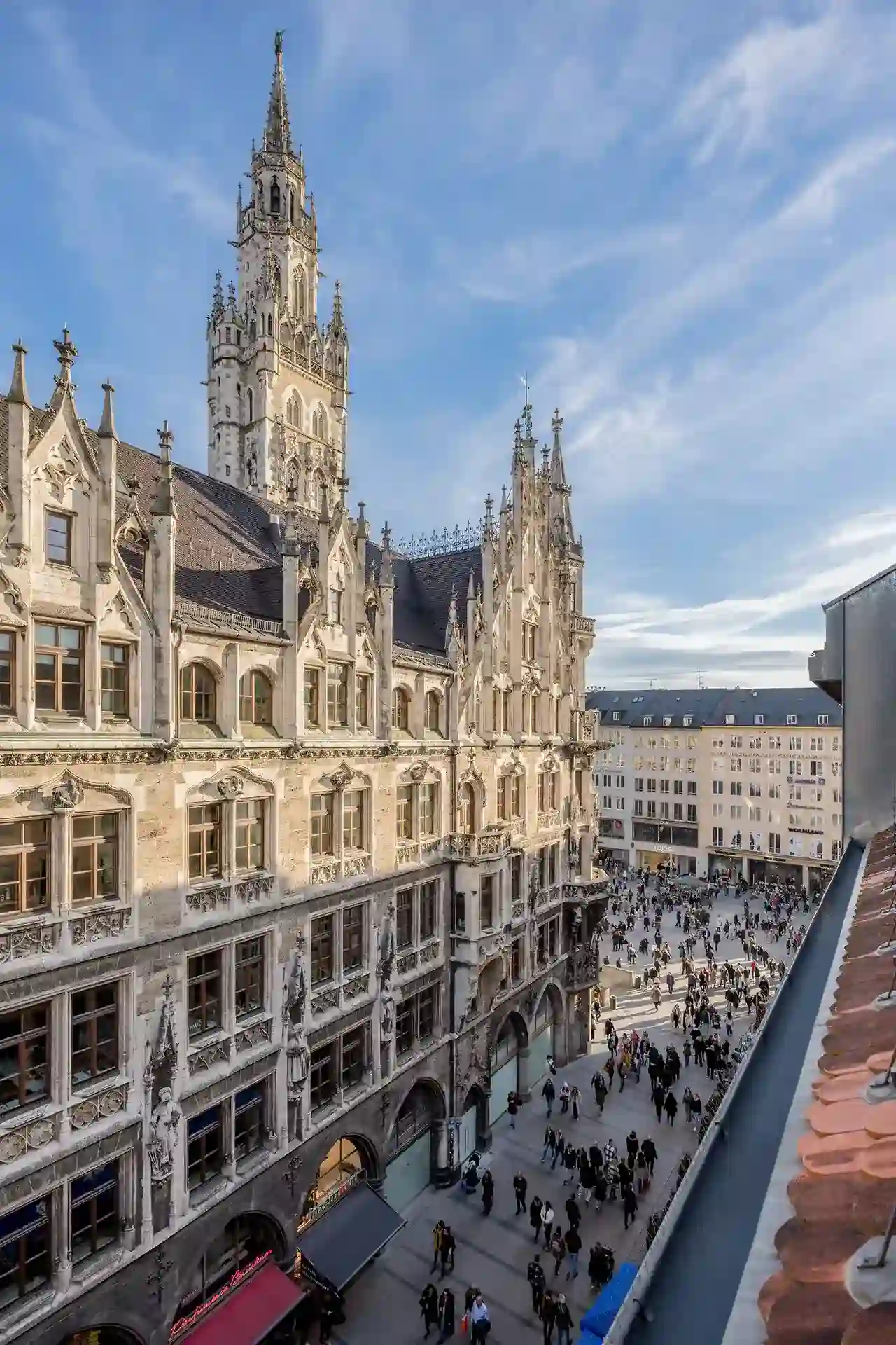 Aussicht vom MVZ Marienplatz auf das Rathaus in München